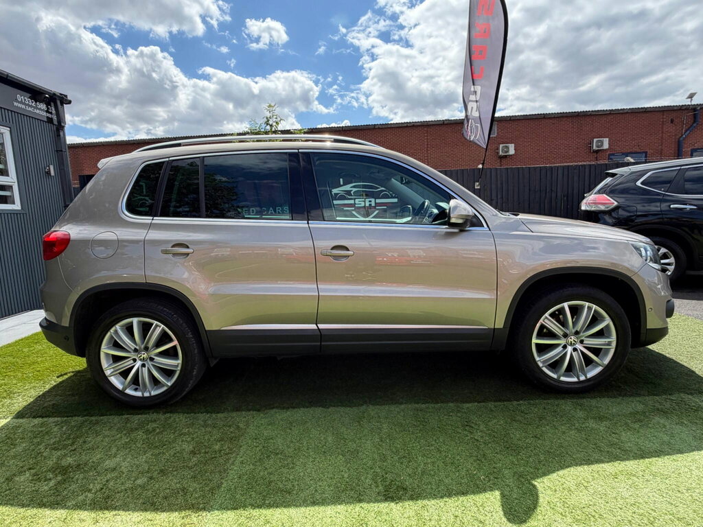 Volkswagen Tiguan 2.0 Tdi Bluemotion Tech Grey #8