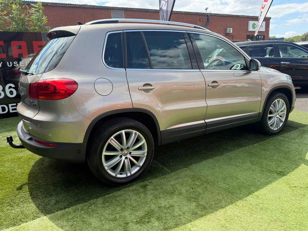 Volkswagen Tiguan 2.0 Tdi Bluemotion Tech Grey #9