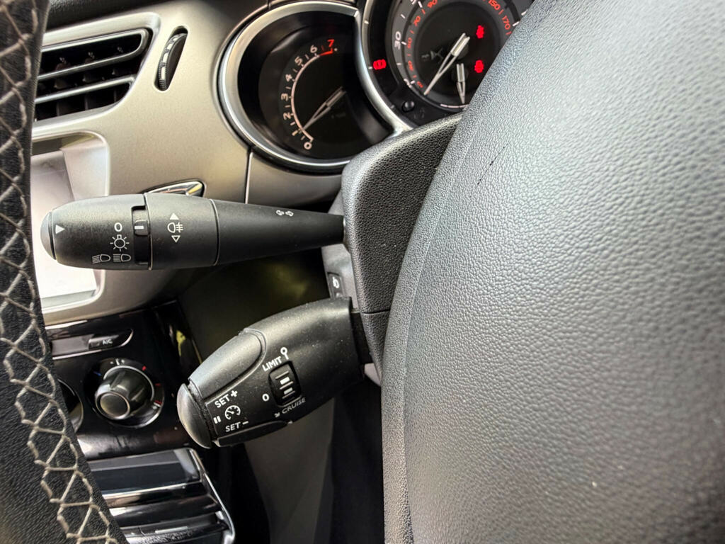 DS DS 3 1.6 Bluehdi Prestige Ss 118 Bhp Upto 88Mpg, U Black #35