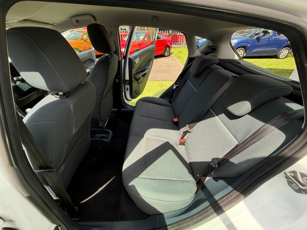 Ford Fiesta 1.25 Zetec Silver #25
