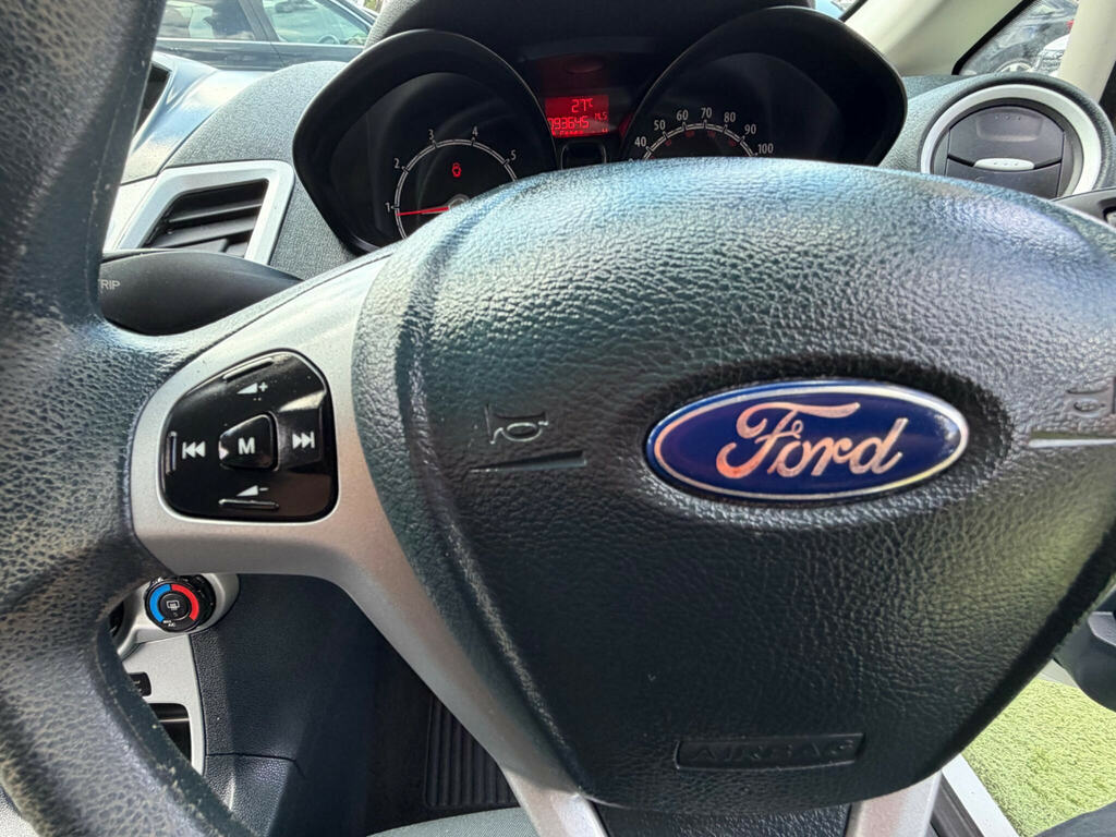 Ford Fiesta 1.25 Zetec Silver #39