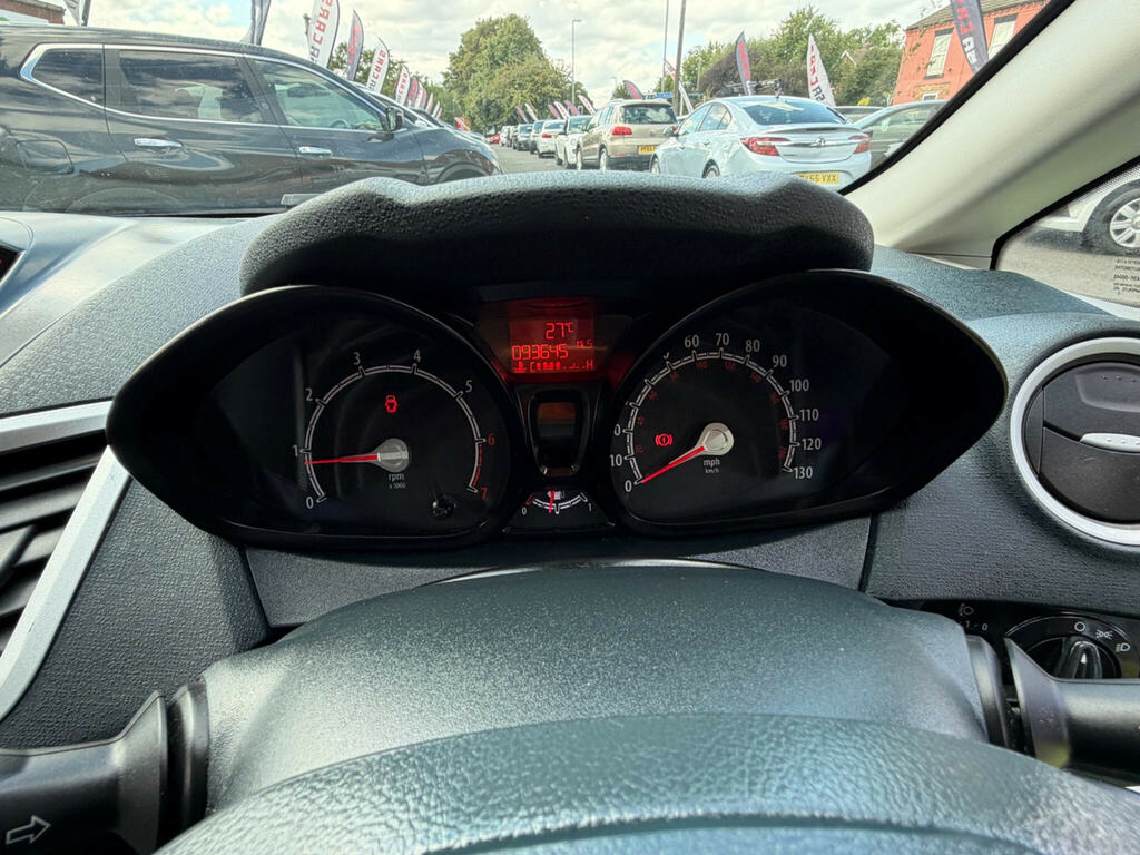 Ford Fiesta 1.25 Zetec Silver #38