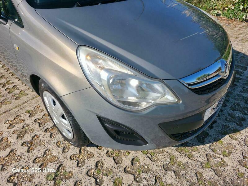 Vauxhall Corsa 1.4 16V Exclusiv Euro Brown #4