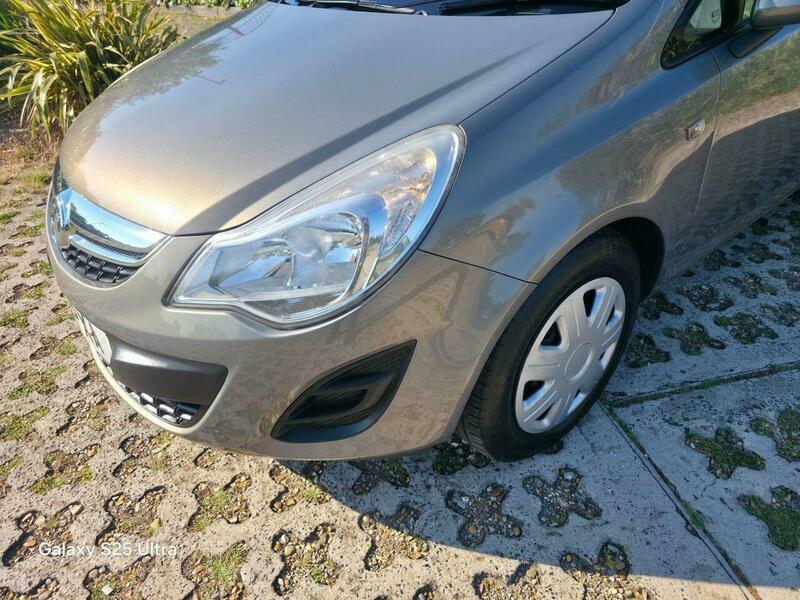 Vauxhall Corsa 1.4 16V Exclusiv Euro Brown #6