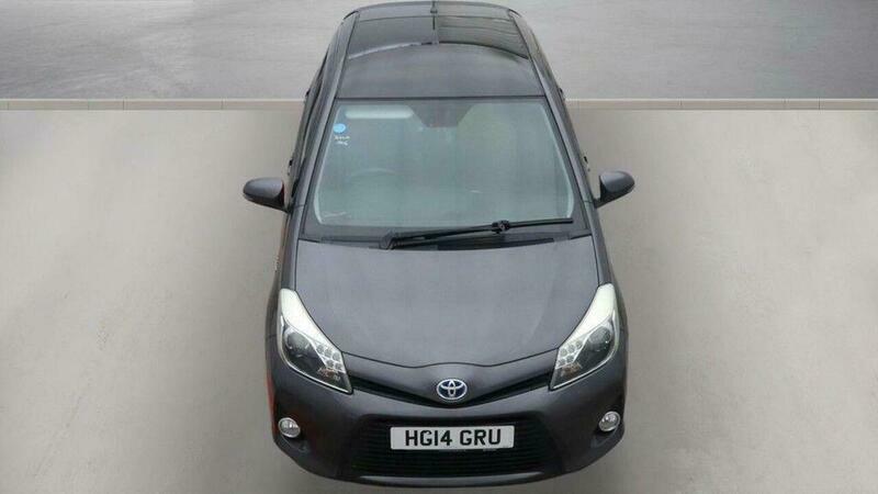 Toyota Yaris 1.5 Vvt-h Trend Cvt Grey #2