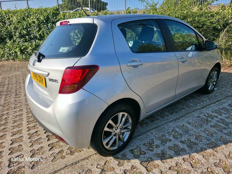 Toyota Yaris #8