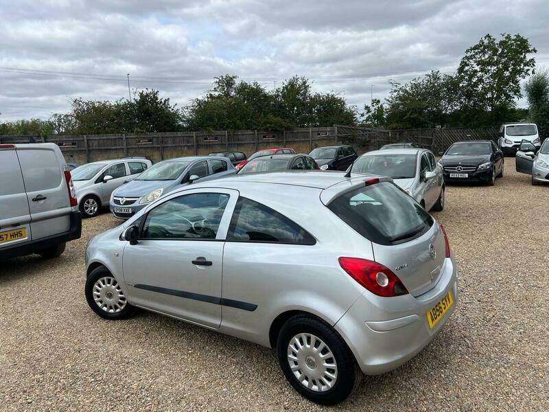 Vauxhall Corsa 1.2I 16V Life Easytronic Silver #2