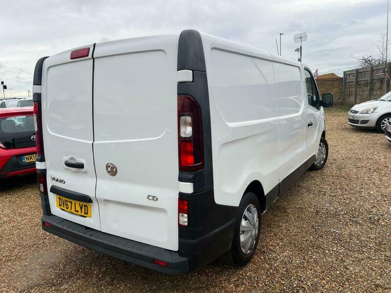 Vauxhall Vivaro 1.6 Cdti 2900 Biturbo DV67LYQ White #3