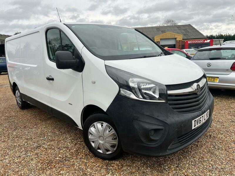 Vauxhall Vivaro 1.6 Cdti 2900 Biturbo DV67LYQ White #4