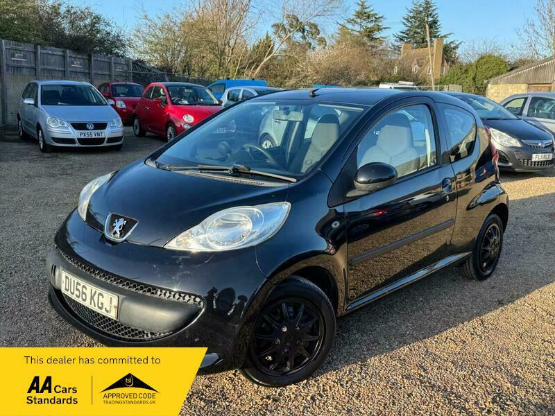 Peugeot 107 1.0 12V Urban Hatchback DU56KGQ Black #4