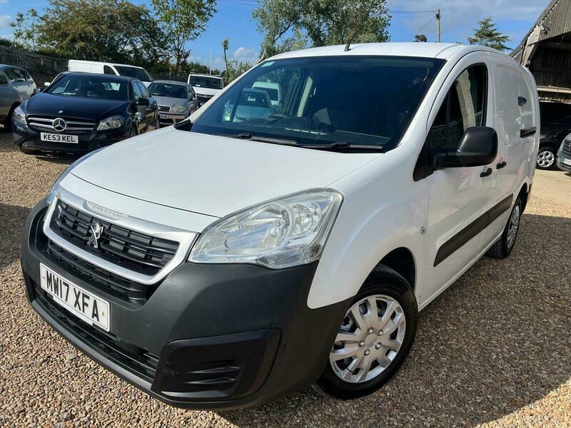 Peugeot Partner 1.6 Bluehdi 756 S White