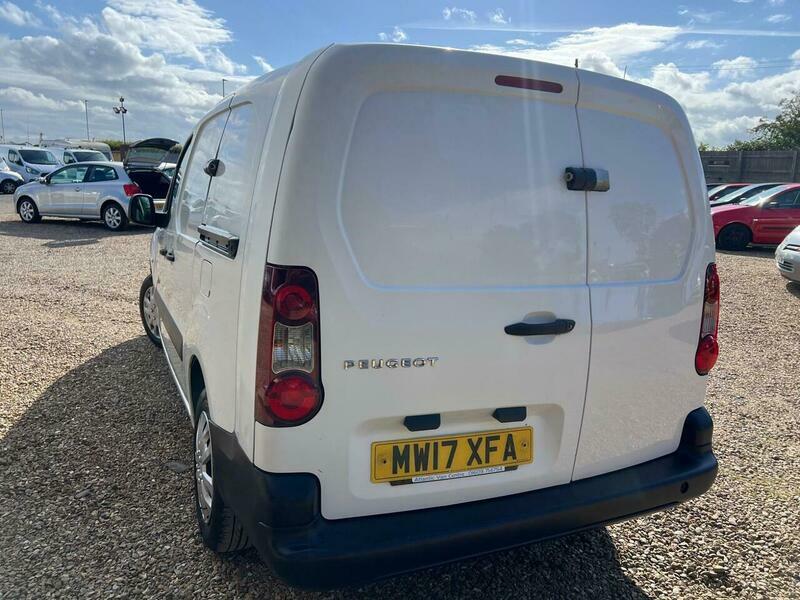 Peugeot Partner 1.6 Bluehdi 756 S MW17XFA White #4