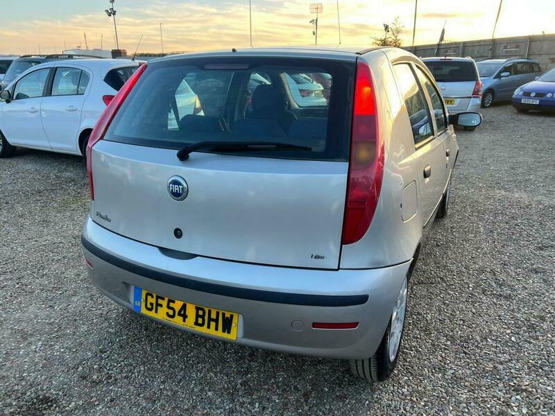 Fiat Punto 1.2 Dynamic Hatchback Blue #9