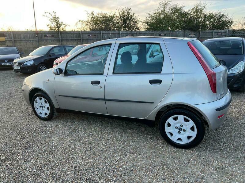 Fiat Punto 1.2 Dynamic Hatchback Blue #12