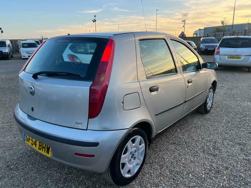 Fiat Punto 1.2 Dynamic Hatchback Blue #5