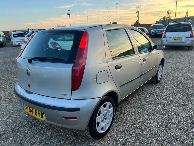 Fiat Punto 1.2 Dynamic Hatchback Blue #14