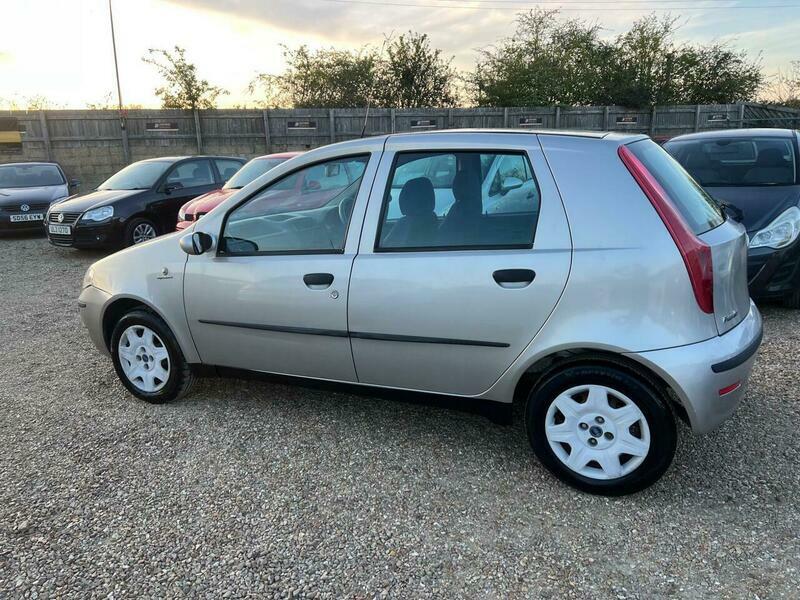Fiat Punto 1.2 Dynamic Hatchback Blue #10