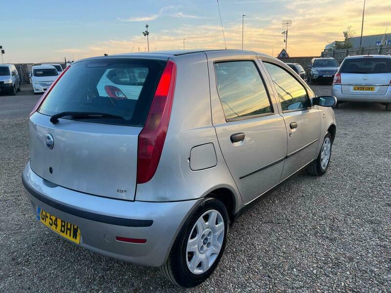 Fiat Punto 1.2 Dynamic Hatchback Blue #13