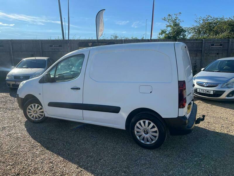 Peugeot Partner 1.6 Hdi 625 S White #4