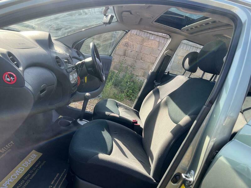 Toyota Yaris 1.0 Vvt-i T3 Hatchback 134 Gkm Blue #29