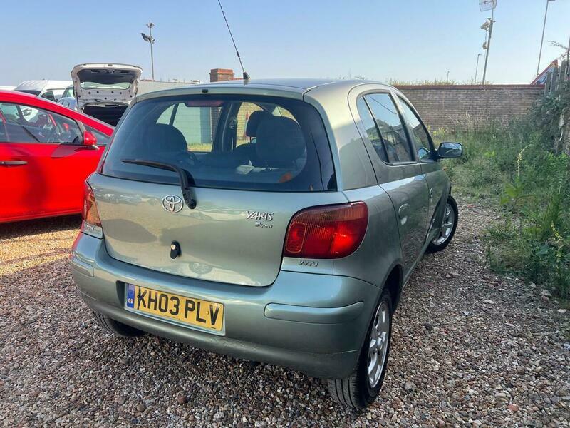 Toyota Yaris 1.0 Vvt-i T3 Hatchback 134 Gkm Blue #4