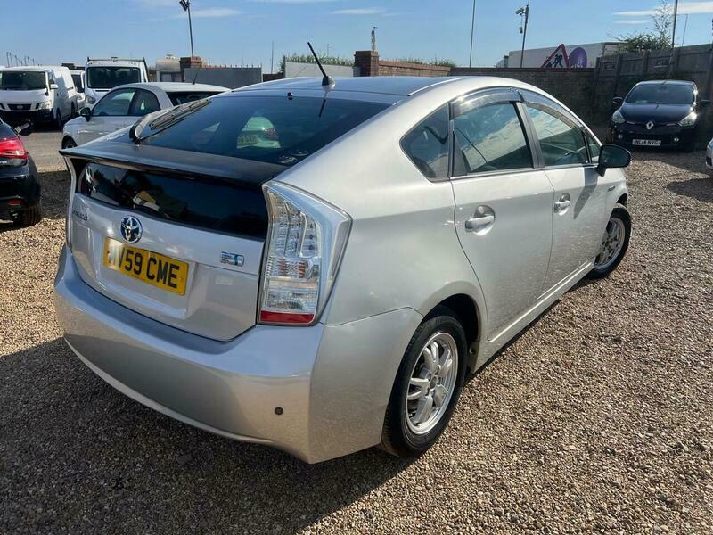 Toyota Prius Hybrid Hybrid Black #8