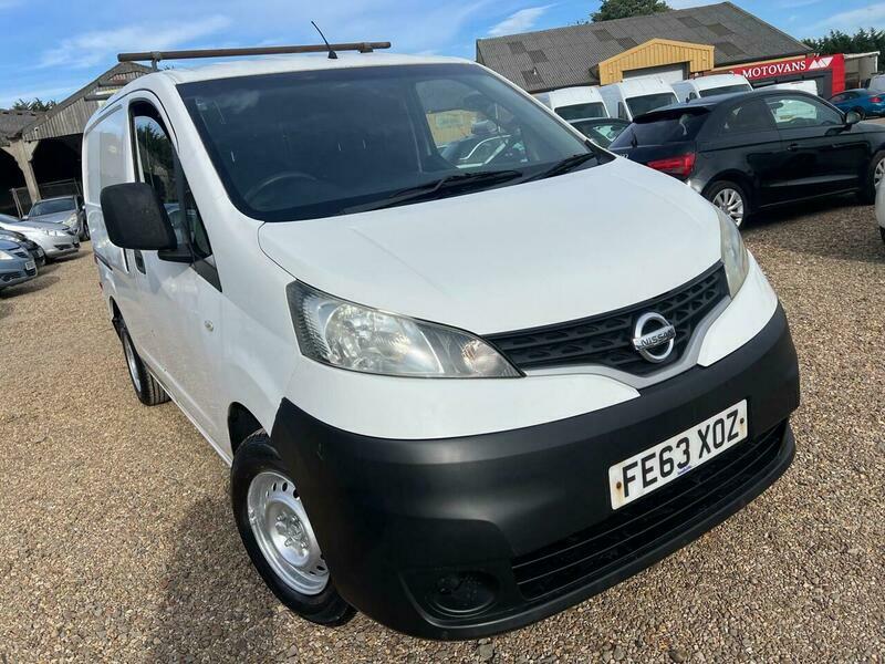 Nissan NV200 Panel Van White #7