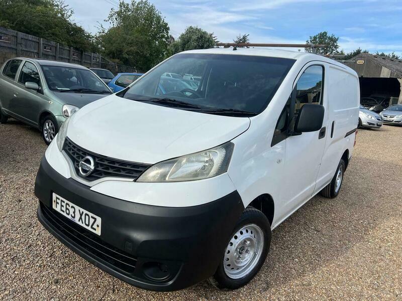Nissan NV200 Panel Van White #20