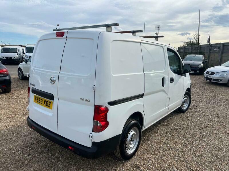 Nissan NV200 Panel Van White #14