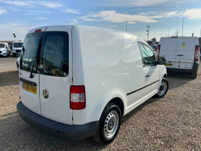 Volkswagen Caddy 1.9 Tdi Pd C20 White #2