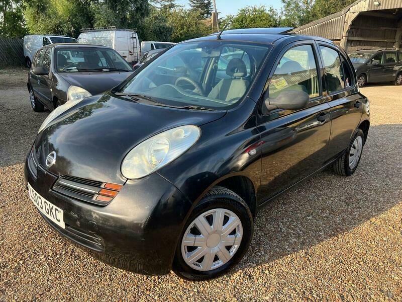 Nissan Micra 1.2 16V S Black #4
