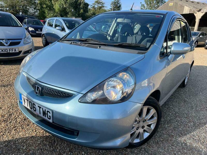 Honda Jazz 1.4 I-dsi Se Cvt-7 Blue