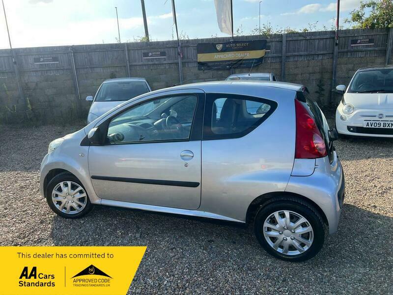 Peugeot 107 1.0 12V Urban 2 Silver #5