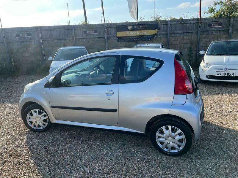 Peugeot 107 1.0 12V Urban 2 Silver #2