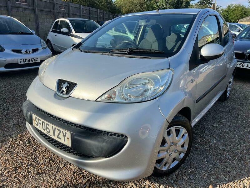 Peugeot 107 1.0 12V Urban 2 Silver