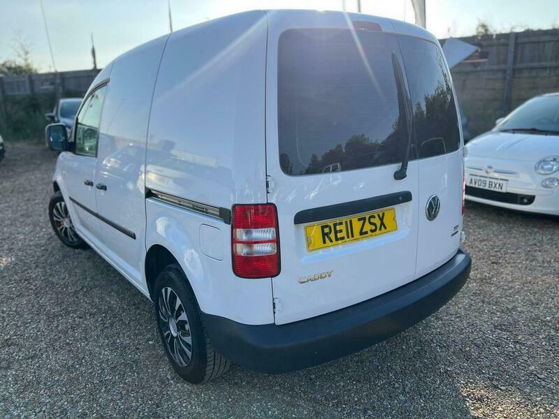 Volkswagen Caddy 1.6 Tdi Bluemotion Tech White #4