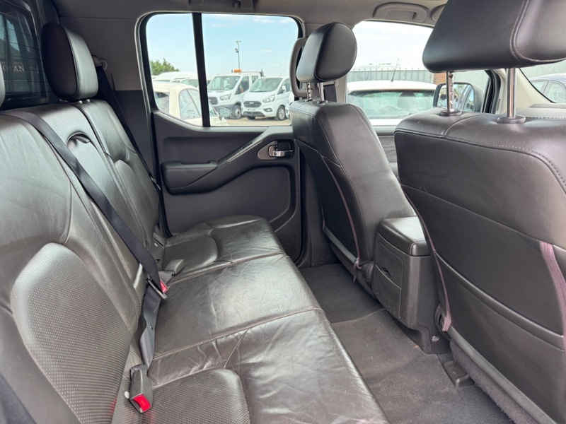 Nissan Navara Silver #19