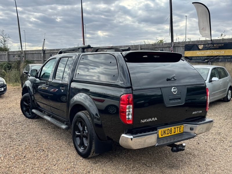 Nissan Navara Silver #7