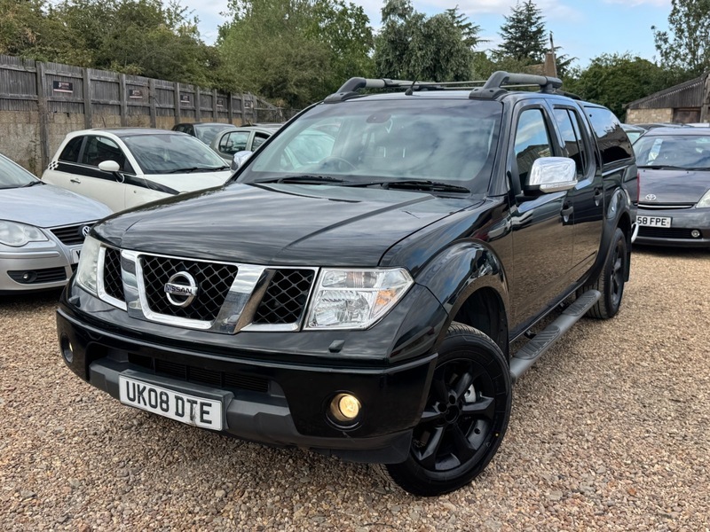 Nissan Navara 2.5 Dci Aventura Pickup Black #5