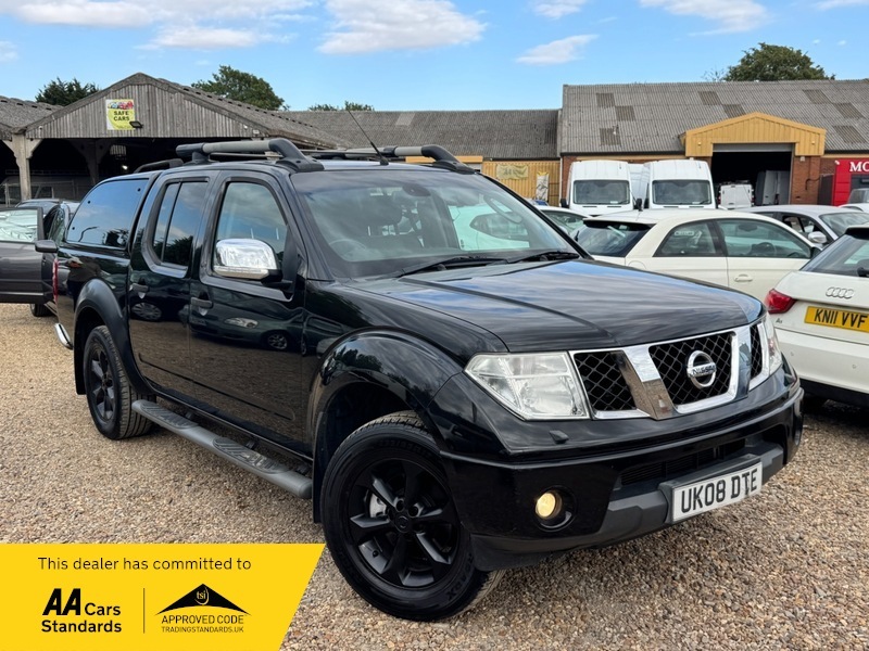 Nissan Navara 2.5 Dci Aventura Pickup Black #2