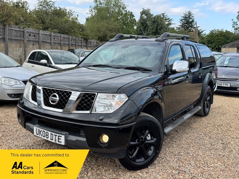Nissan Navara 2.5 Dci Aventura Pickup Black #3