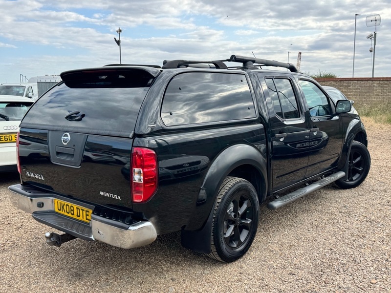 Nissan Navara Silver #9