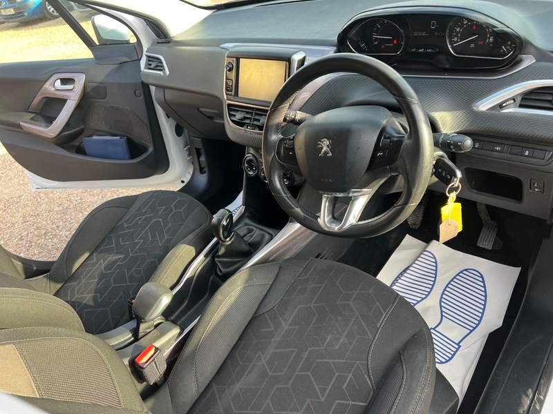 Peugeot 2008 Hdi Access Plus White #21