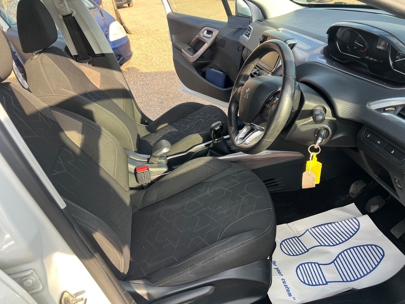 Peugeot 2008 Hdi Access Plus White #26