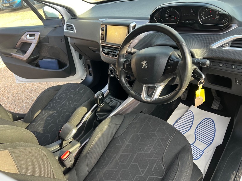 Peugeot 2008 Hdi Access Plus White #20