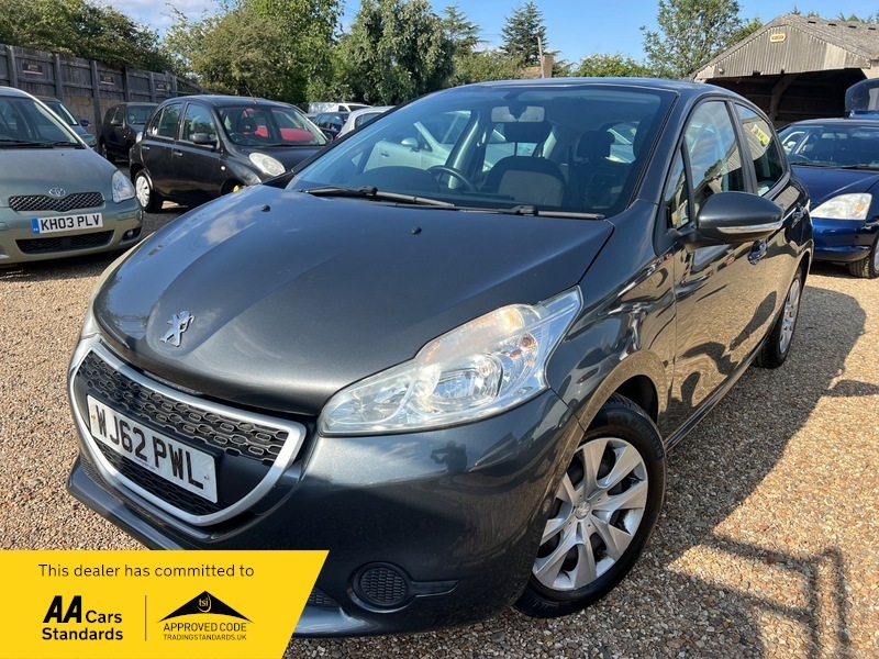 Peugeot 208 Access Plus Grey