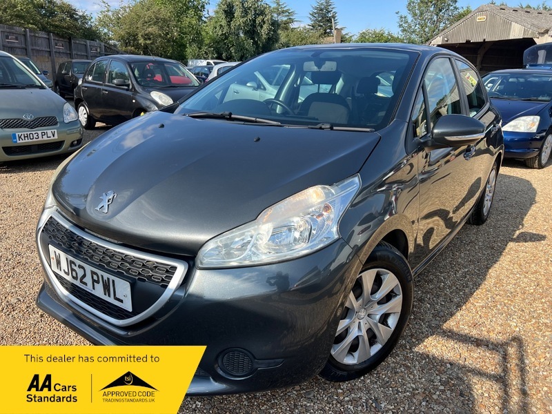 Peugeot 208 Access Plus Grey #2