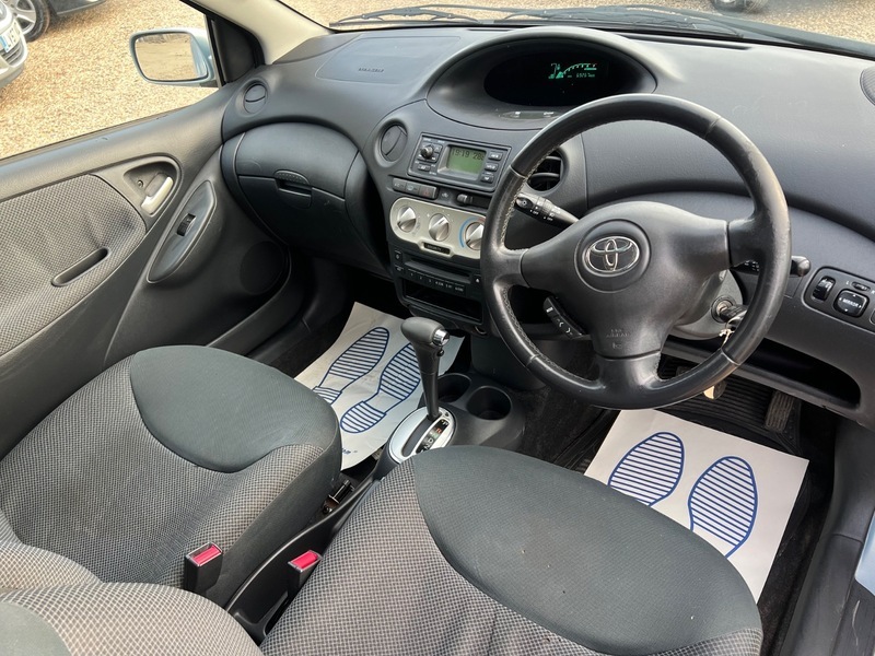 Toyota Yaris Hatchback #28