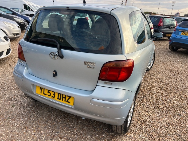 Toyota Yaris Hatchback #17