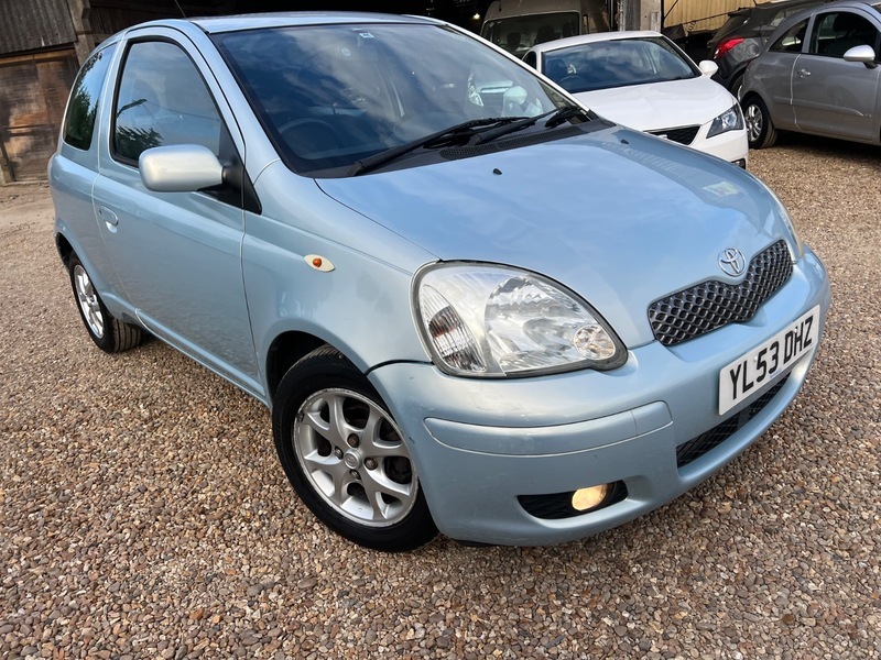 Toyota Yaris Hatchback #13